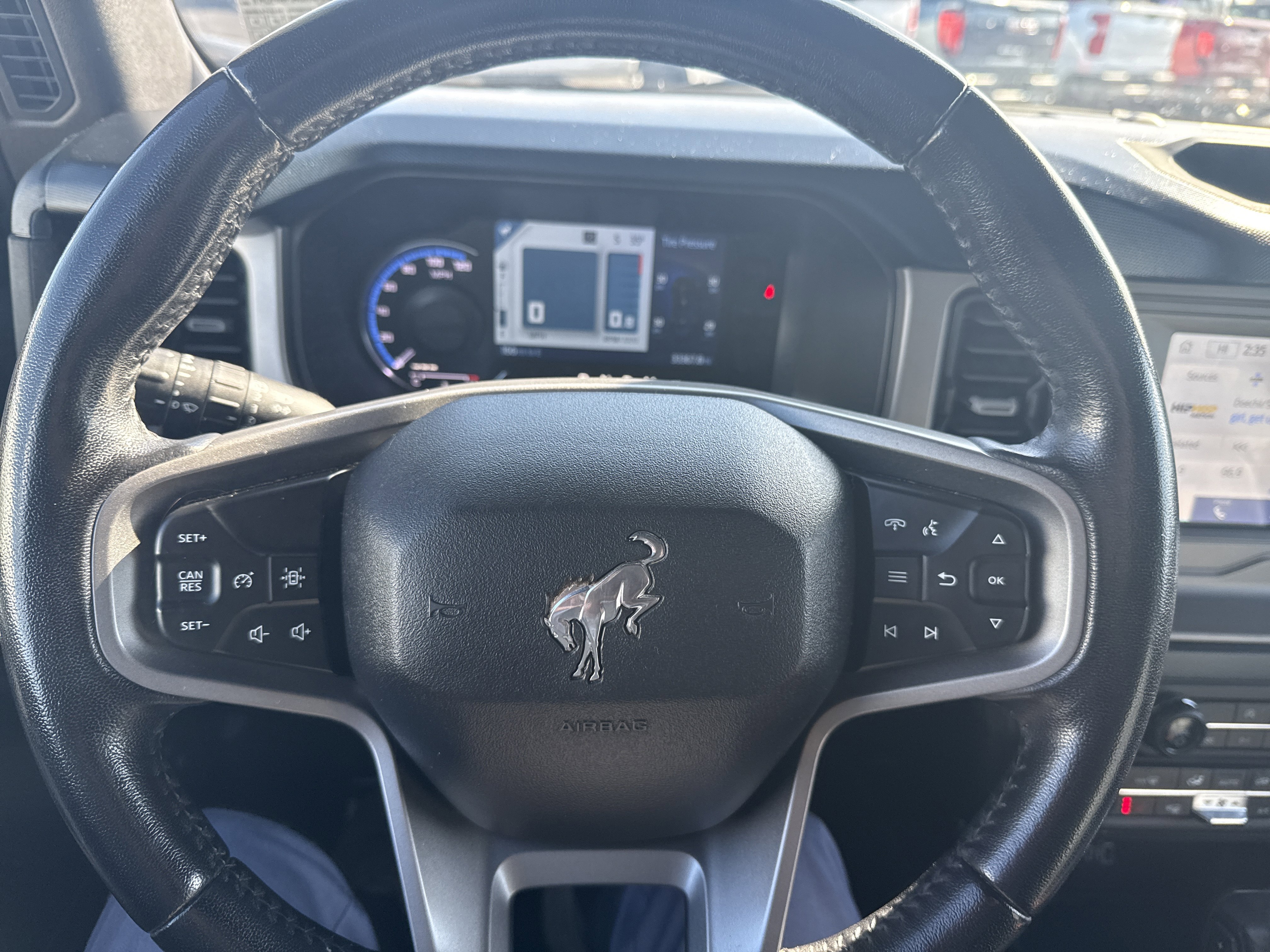 Used 2022 Ford Bronco Outer Banks image 18