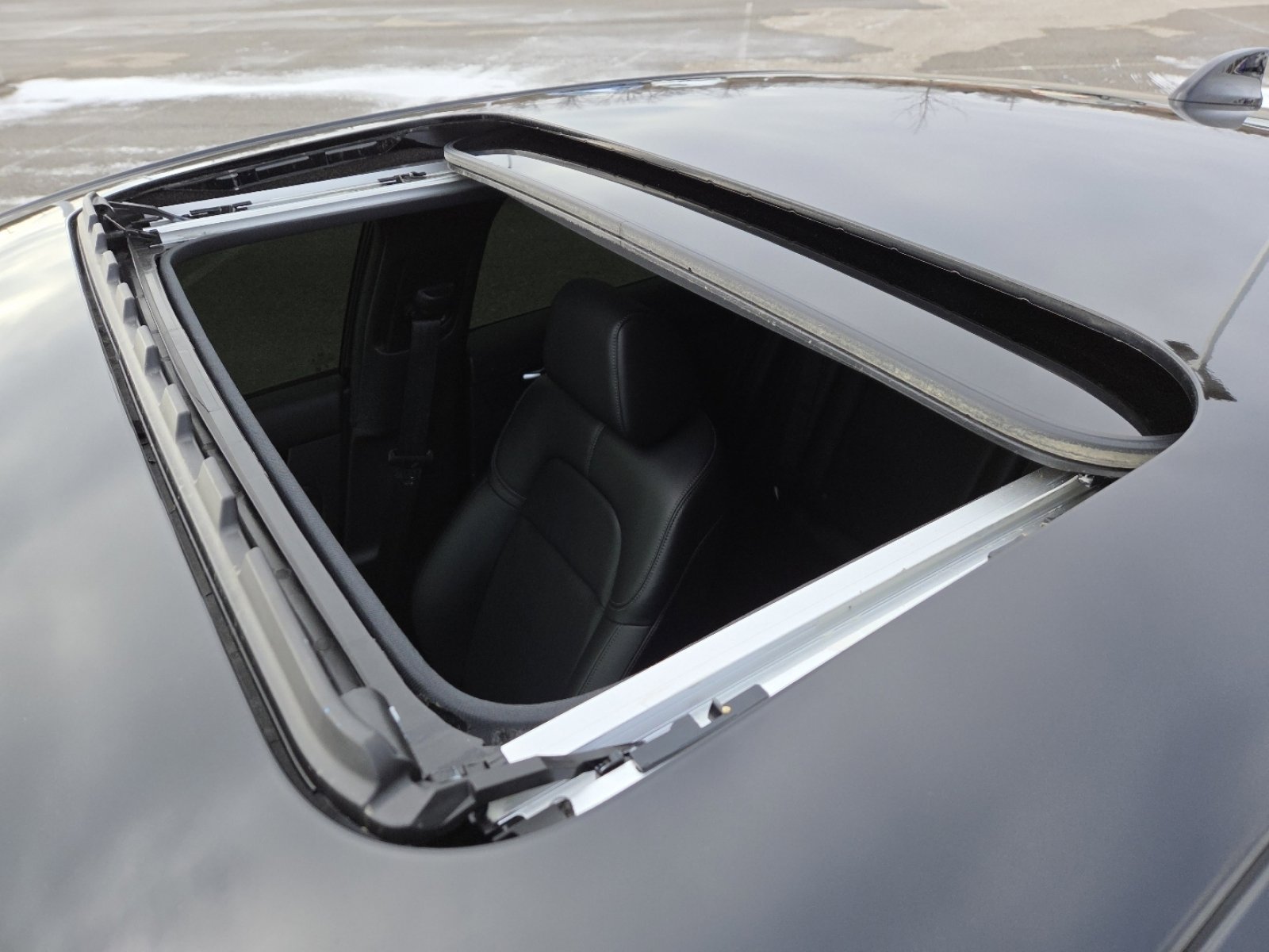 Used 2024 Honda Civic Sport Touring image 3