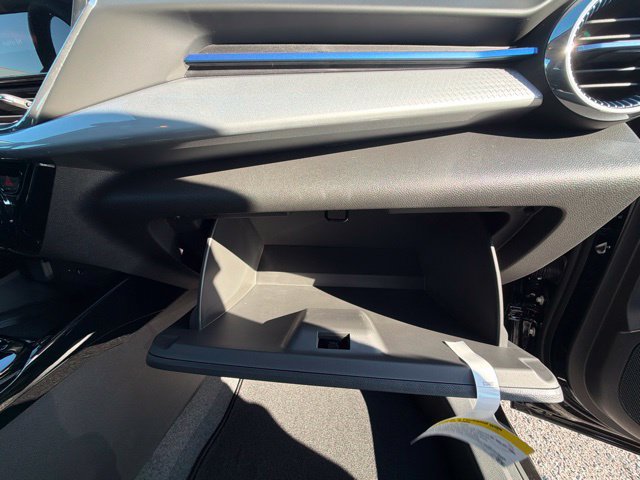 New 2026 Chevrolet Trax LT w/ Sunroof Package FWD image 59