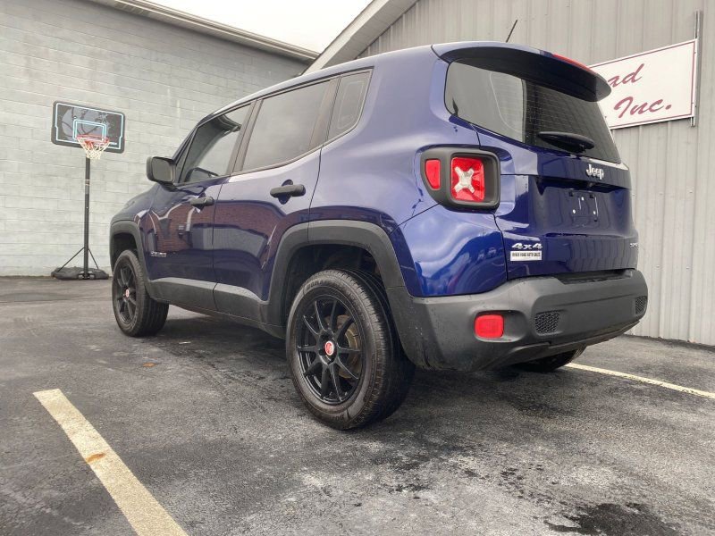 Used 2016 Jeep Renegade Sport w/ Power & Air Group AWD/4WD image 11