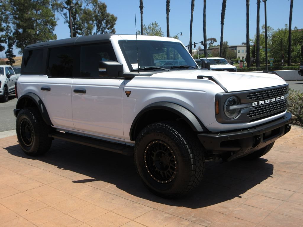 Used 2023 Ford Bronco Badlands AWD/4WD image 6