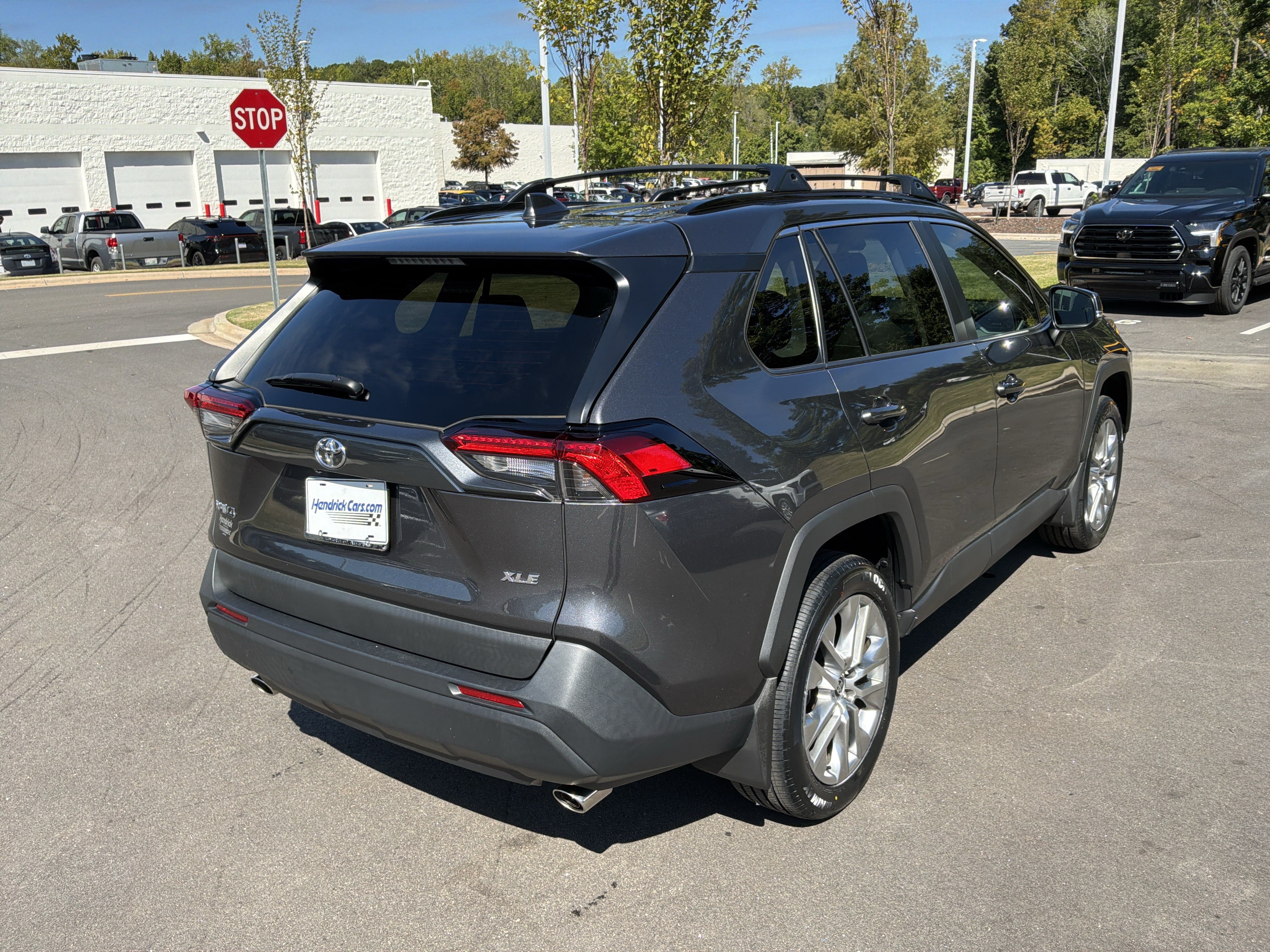 Used 2024 Toyota RAV4 XLE Premium FWD image 10