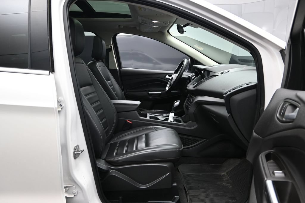 Used 2019 Ford Escape SEL w/ Sun & Style Package FWD image 22
