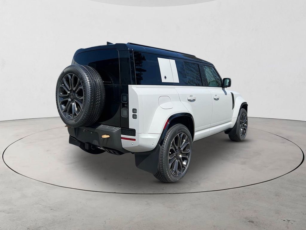 New 2026 Land Rover Defender 110 AWD/4WD image 5