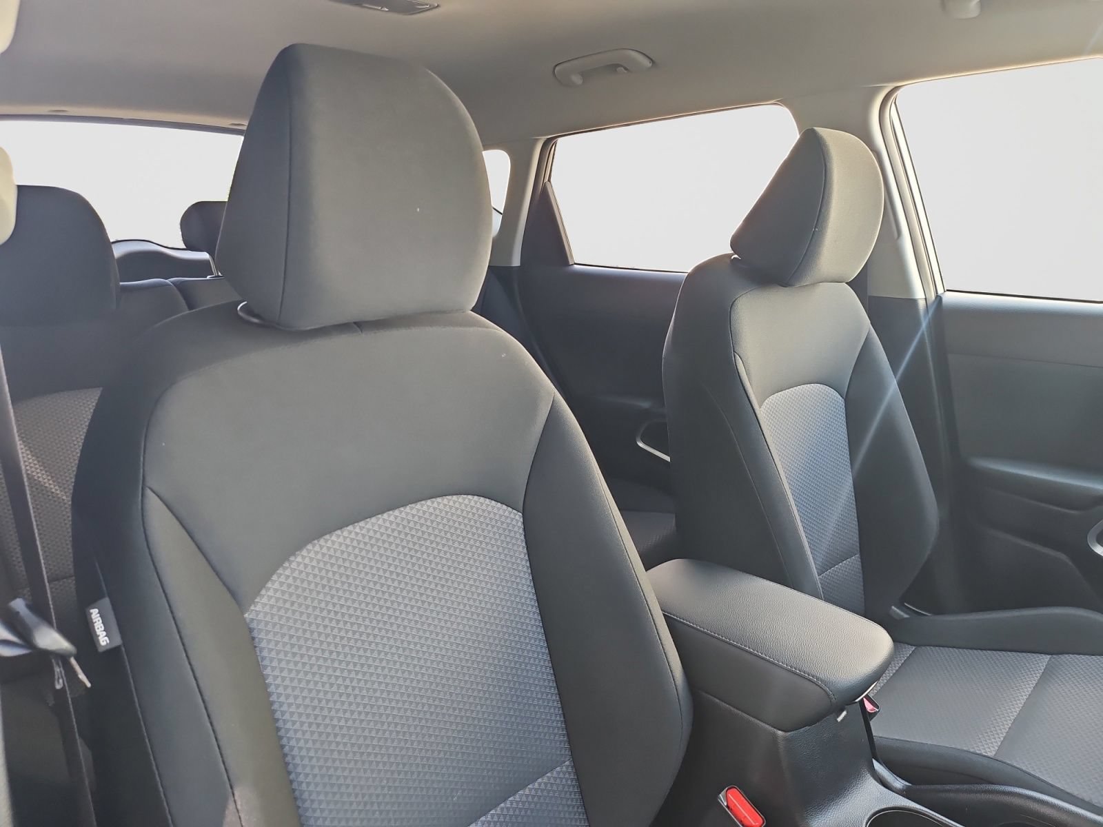 Used 2025 Kia Soul LX w/ LX Technology Package FWD image 18