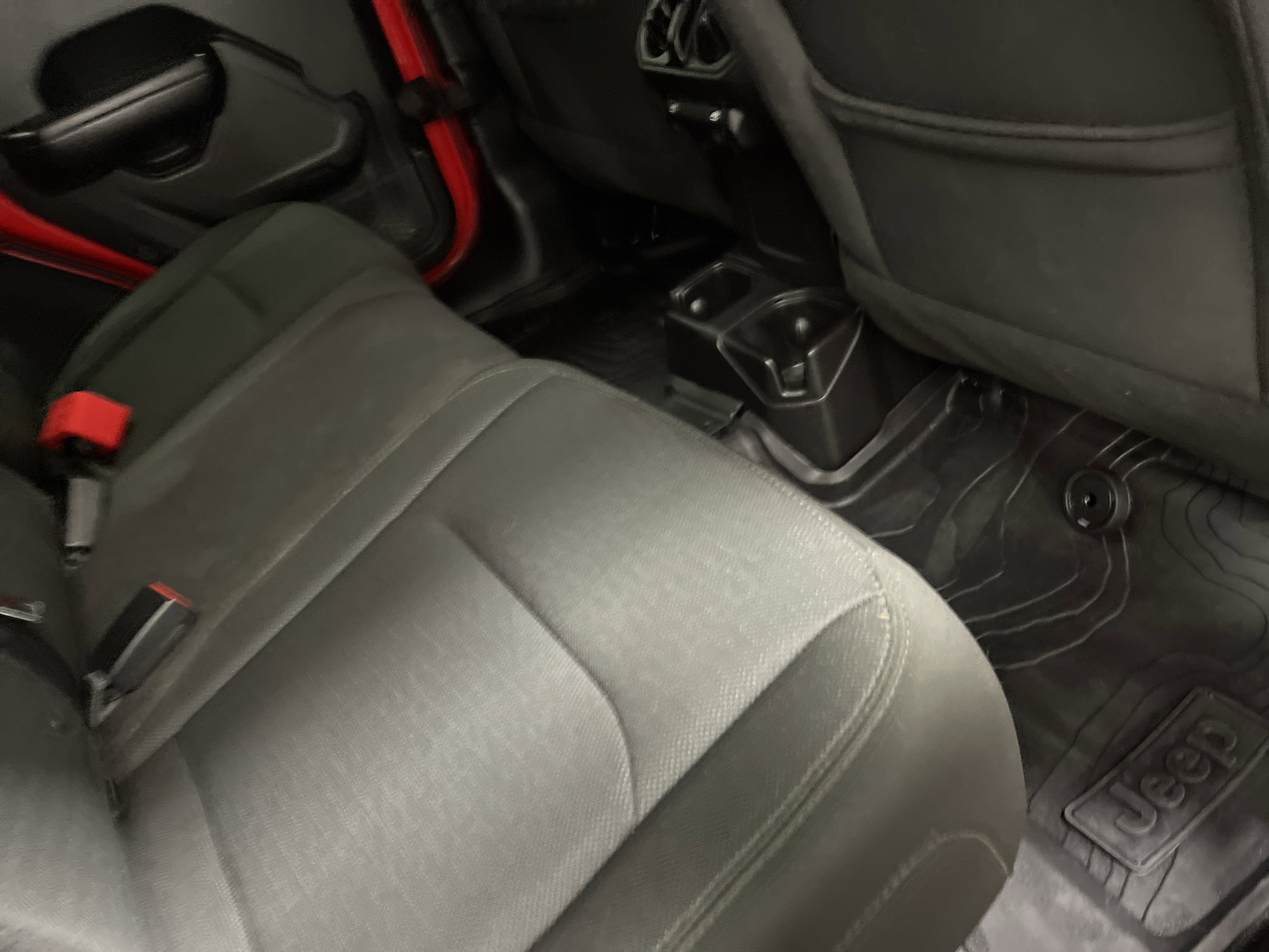 Used 2018 Jeep Wrangler Unlimited Sport S AWD/4WD image 21