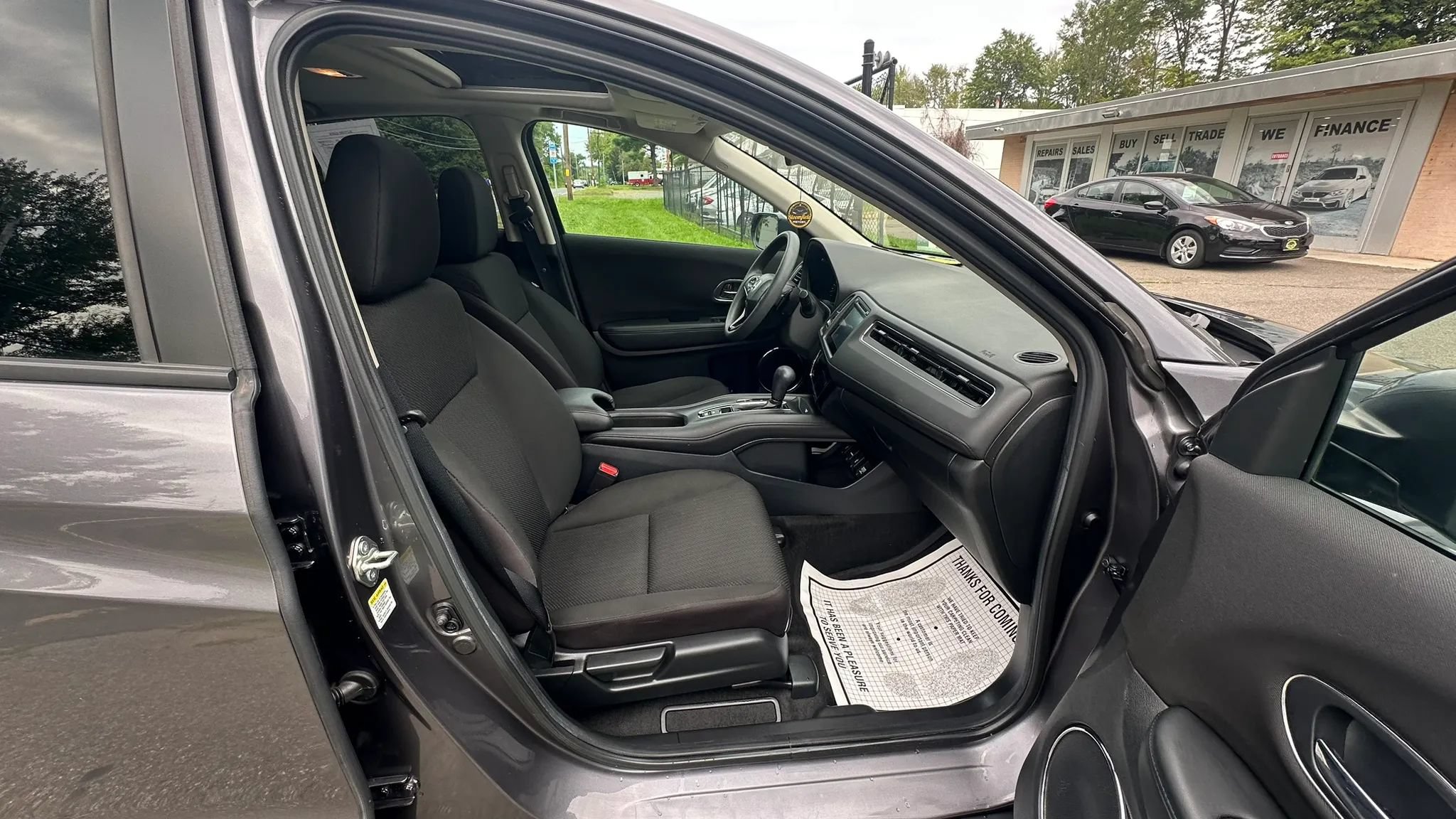 Used 2016 Honda HR-V EX image 32