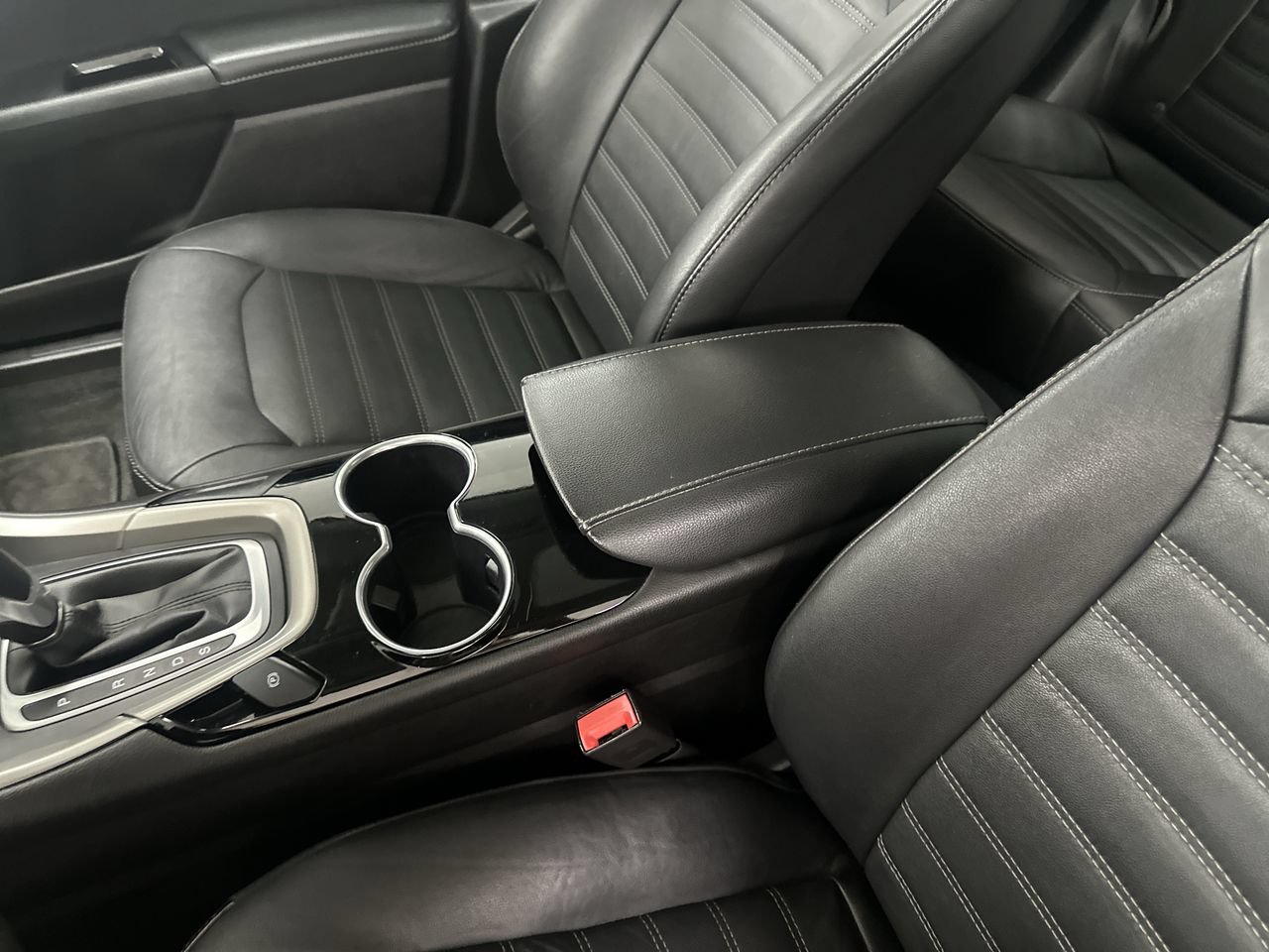 Used 2016 Ford Fusion SE w/ Equipment Group 202A FWD image 48