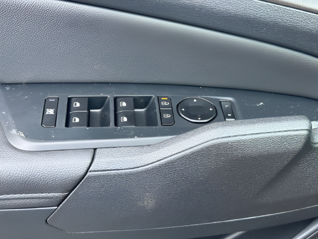 New 2026 Kia Sportage EX FWD image 18