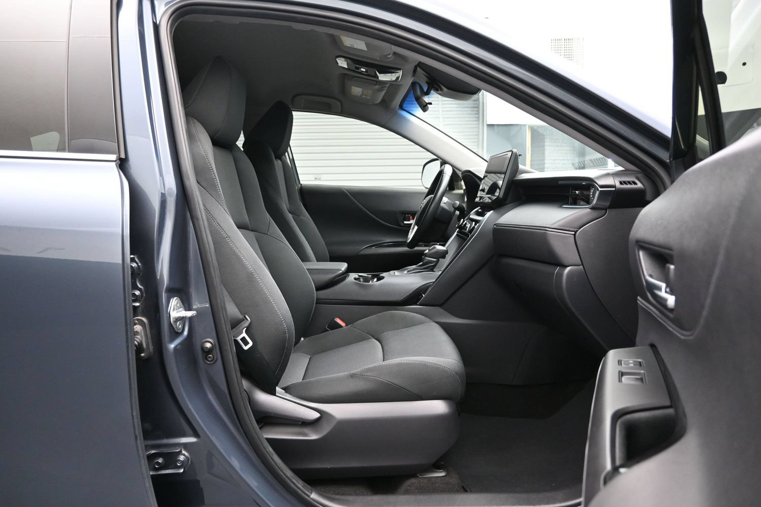 Used 2024 Toyota Venza LE AWD/4WD image 13