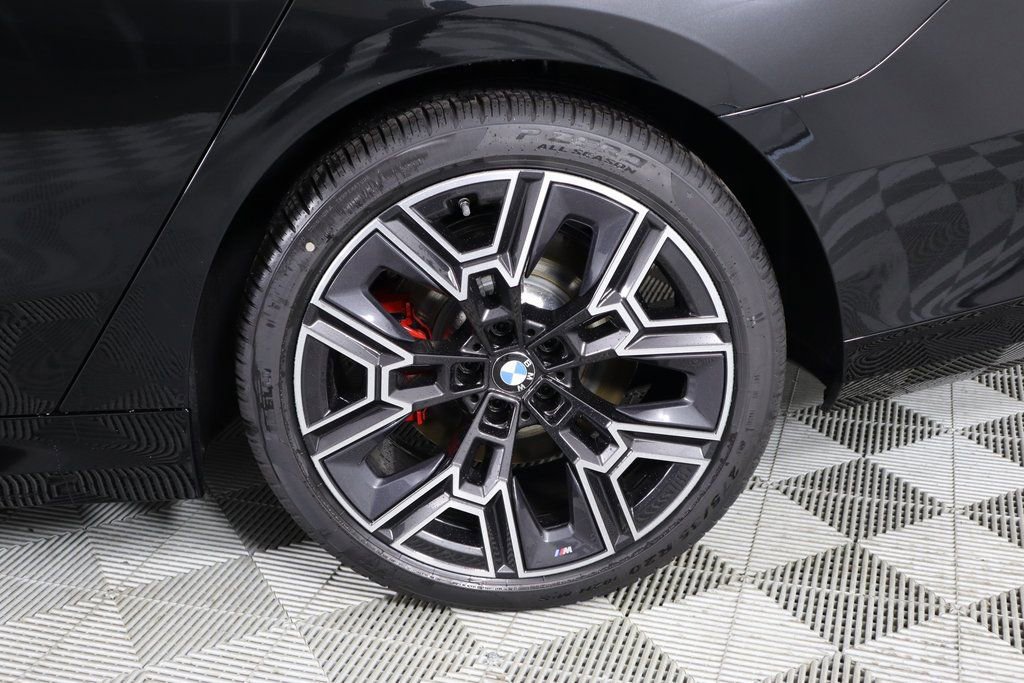 New 2025 BMW 530i xDrive w/ M Sport Package AWD/4WD image 20