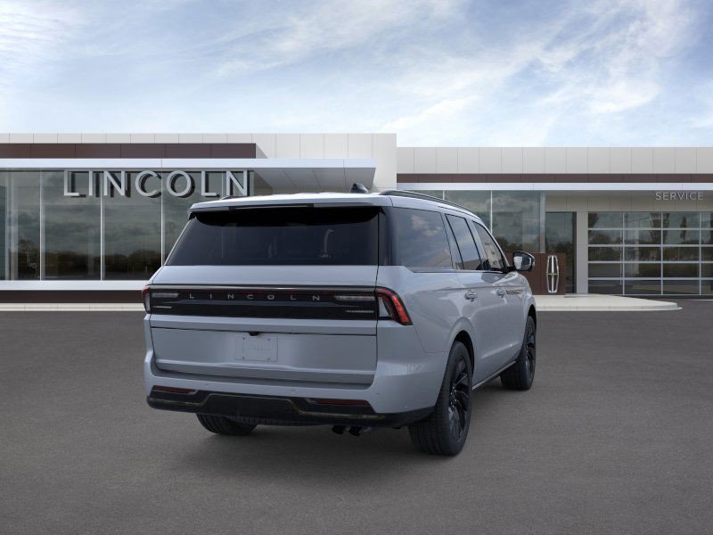 New 2026 Lincoln Navigator Reserve w/ Jet Appearance Package AWD/4WD image 8