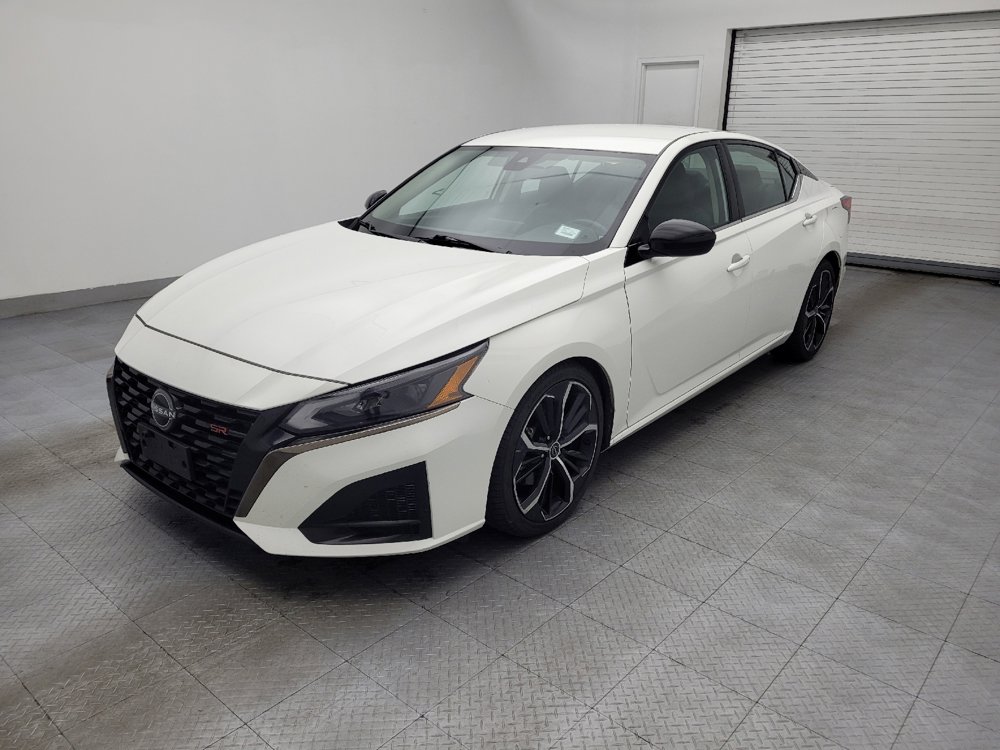 Used 2024 Nissan Altima 2.5 SR image 2