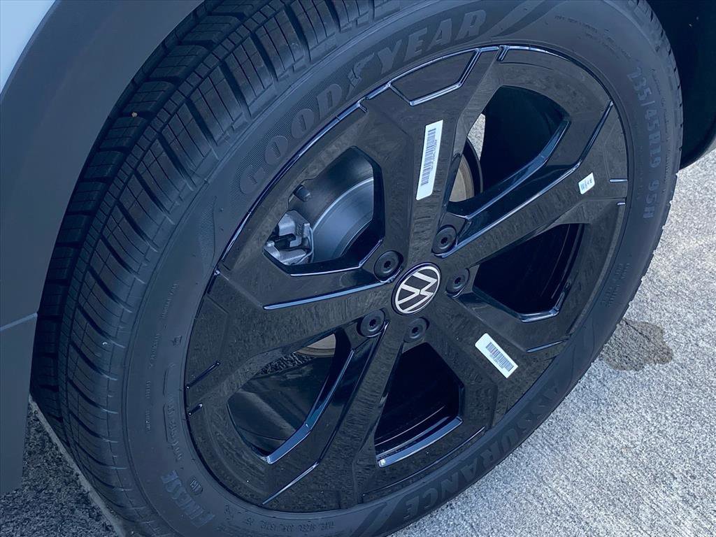 New 2026 Volkswagen Taos SE AWD/4WD image 11