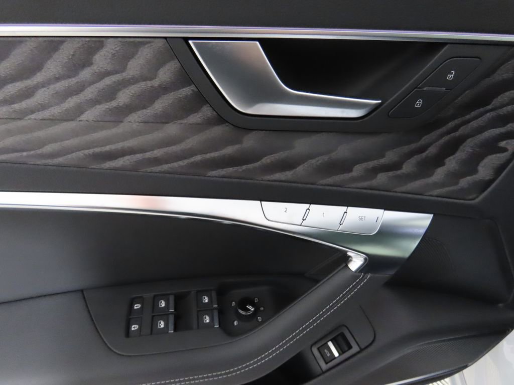 Used 2025 Audi A6 Premium Plus w/ Premium Plus Package image 24