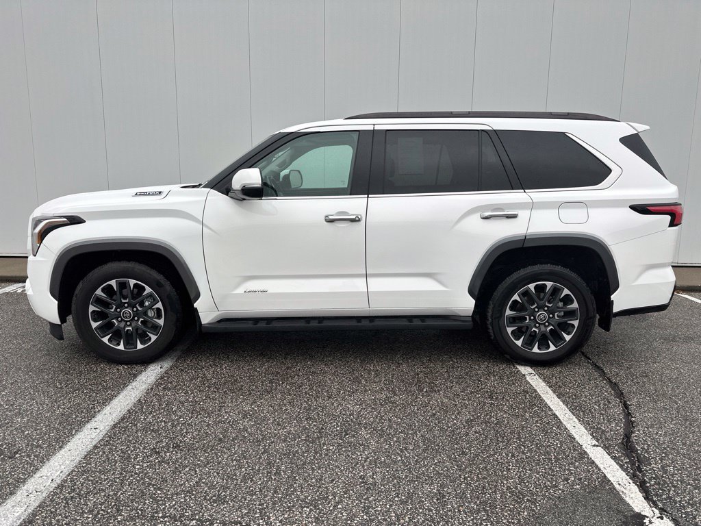Used 2023 Toyota Sequoia Limited AWD/4WD image 3