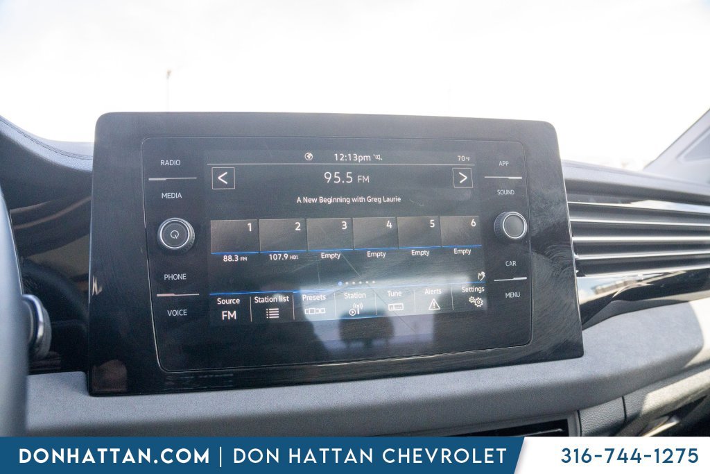 Used 2025 Volkswagen Jetta SE FWD image 7