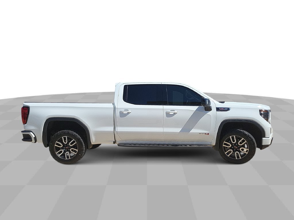 Used 2025 GMC Sierra 1500 AT4 w/ AT4 Premium Package AWD/4WD image 9