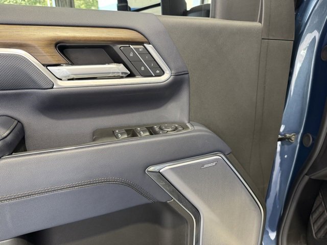 Used 2025 Chevrolet Silverado 2500 High Country w/ Technology Package image 12