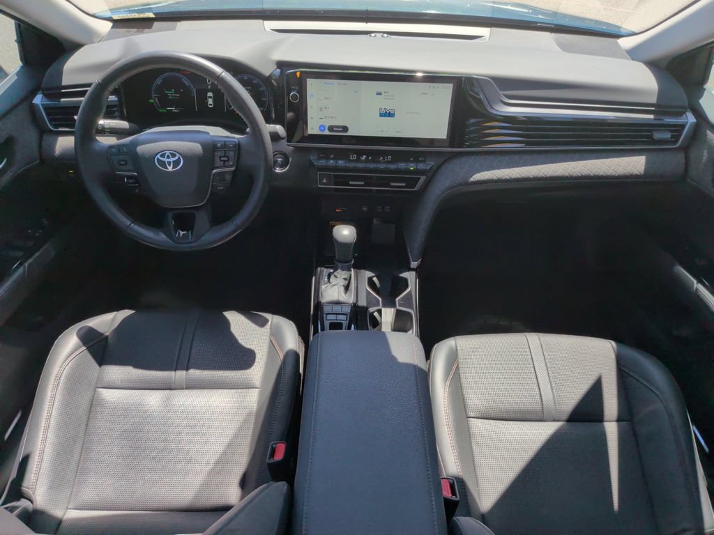 Used 2025 Toyota Camry XLE FWD image 26