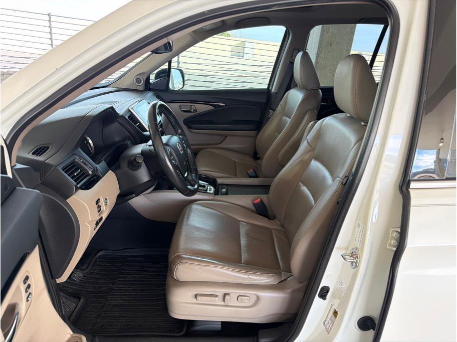 Used 2019 Honda Ridgeline RTL-E image 10