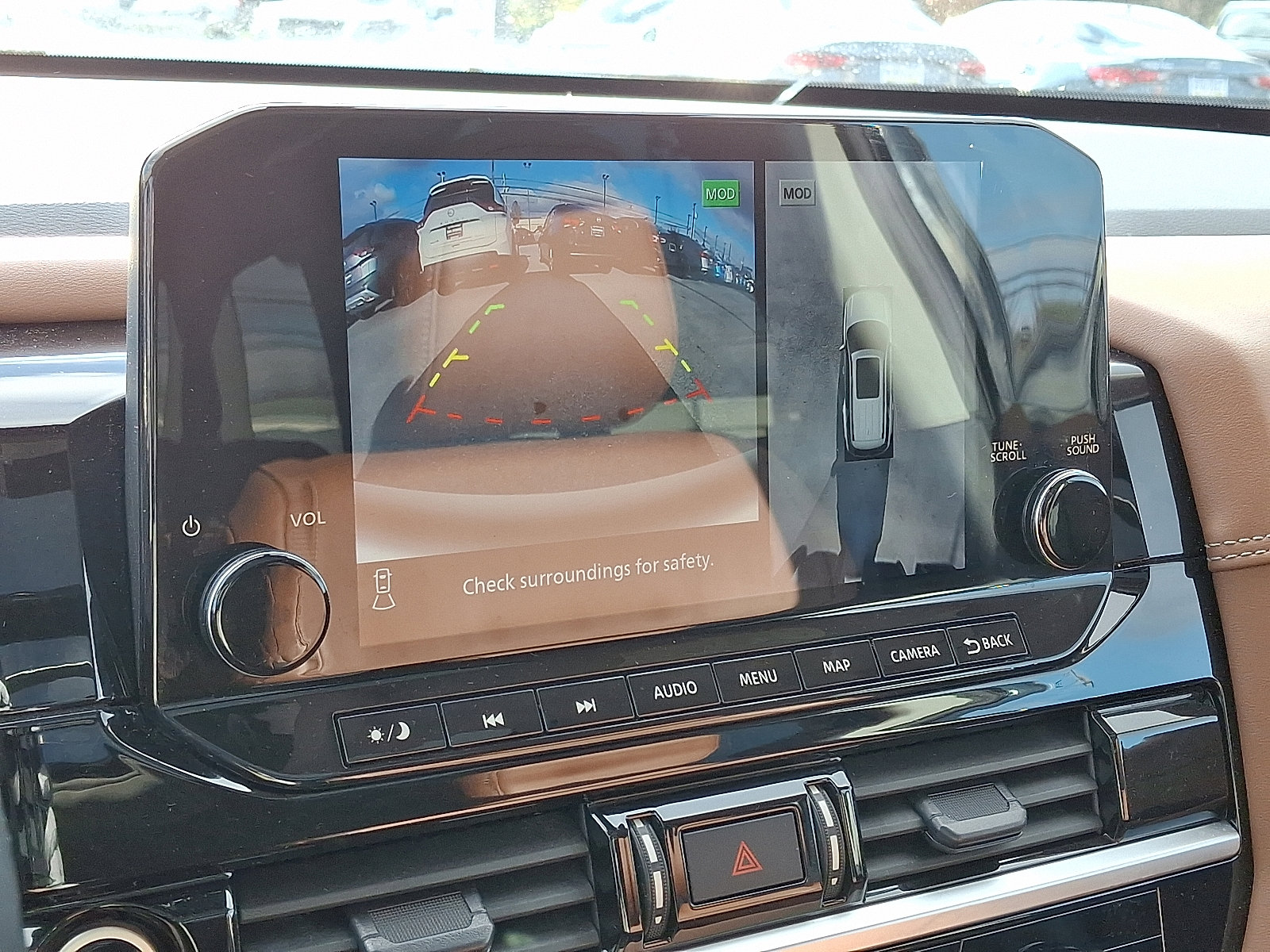 Certified 2023 Nissan Pathfinder Platinum w/ Cargo Package image 23