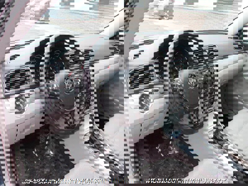 Used 2019 Volkswagen Passat 2.0T Wolfsburg image 11