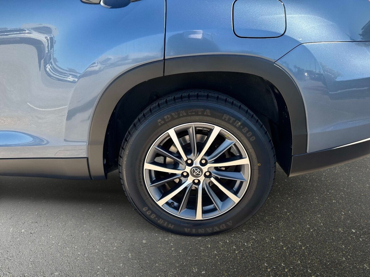 Used 2019 Toyota Highlander XLE FWD image 10