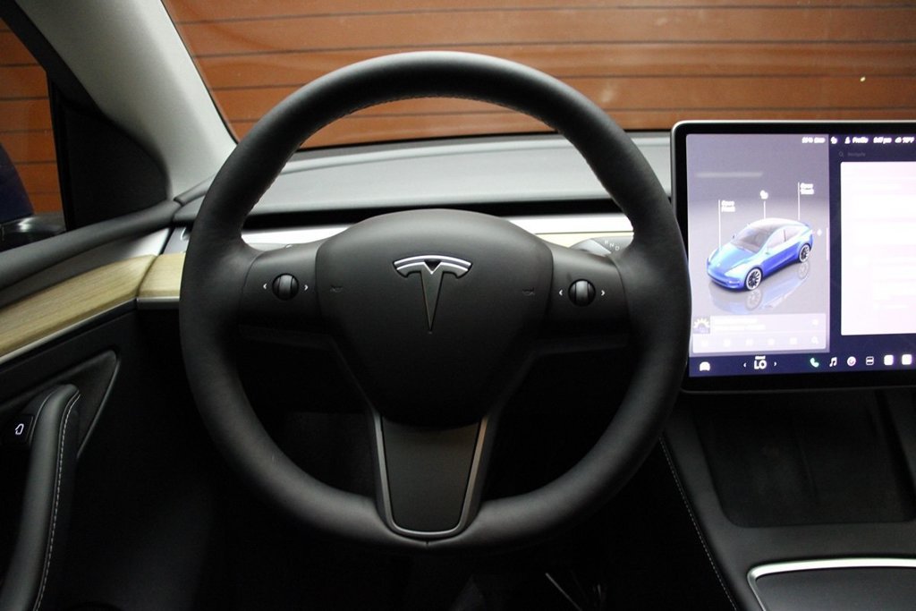 Used 2023 Tesla Model Y Long Range AWD/4WD image 20