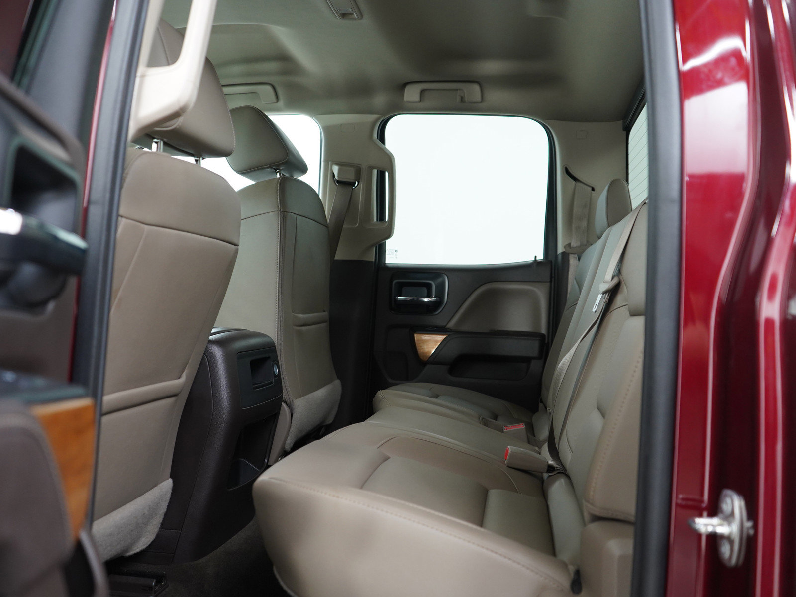 Used 2016 Chevrolet Silverado 1500 LTZ w/ Sport Package AWD/4WD image 16