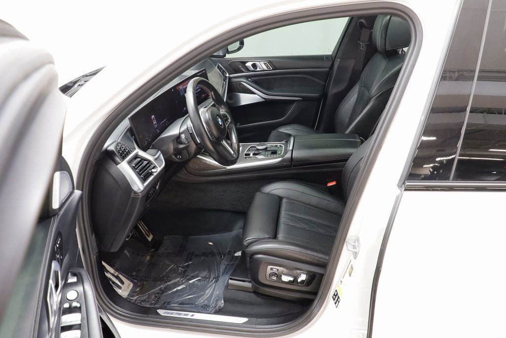 Certified 2023 BMW X7 M60i image 6