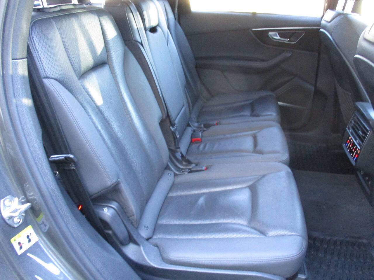 Used 2021 Audi Q7 3.0T Premium Plus w/ Executive Package AWD/4WD image 22