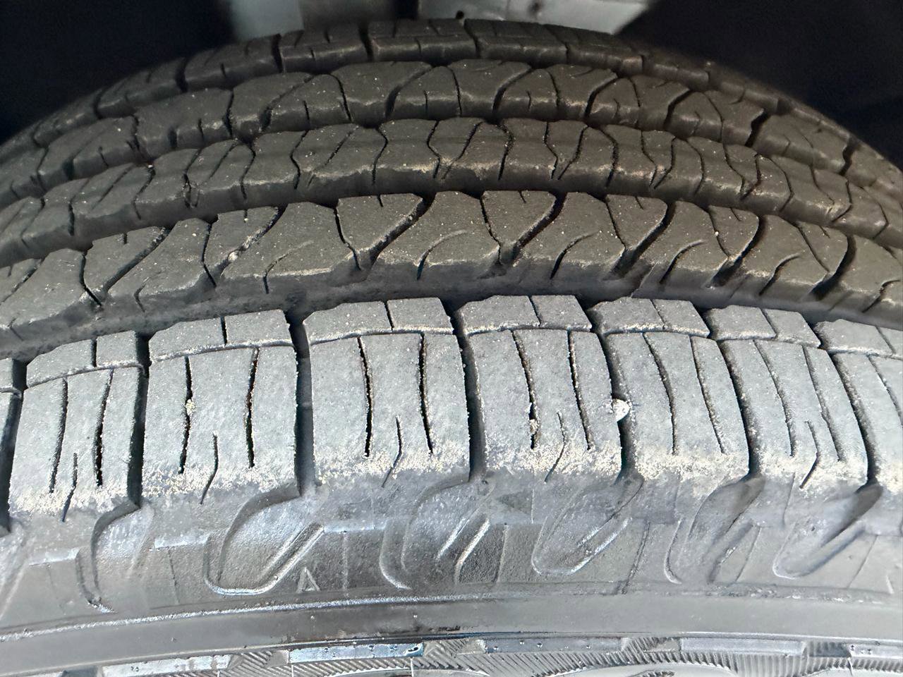 Used 2023 Jeep Grand Cherokee Altitude AWD/4WD image 11