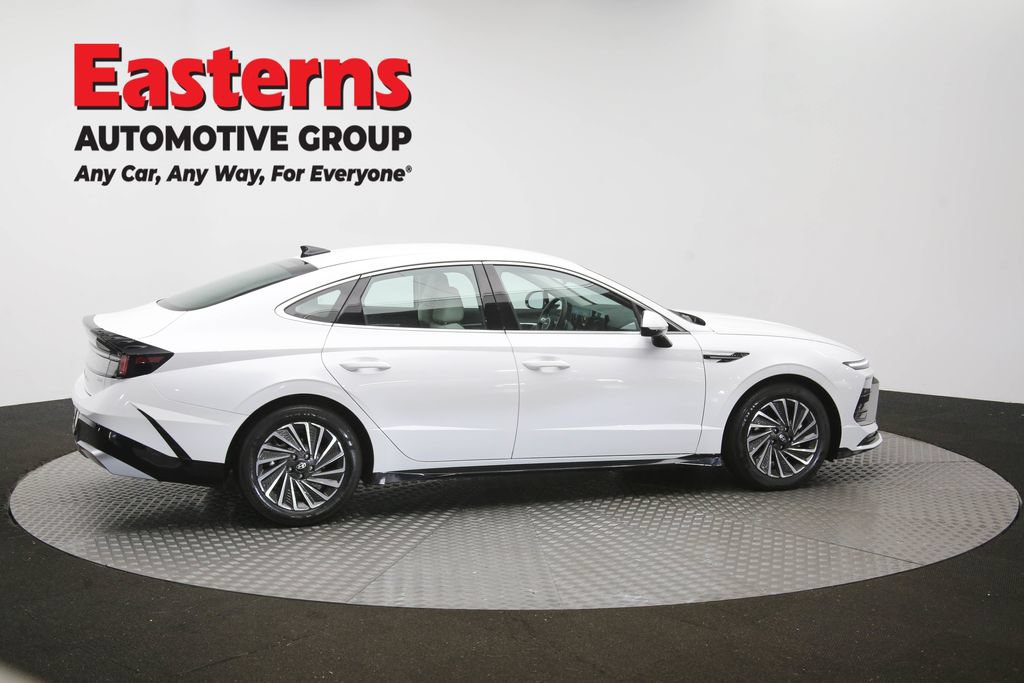 Used 2025 Hyundai Sonata SEL FWD image 43