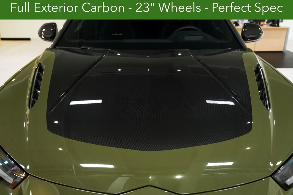 Used 2023 Lamborghini Urus Performante AWD/4WD image 32