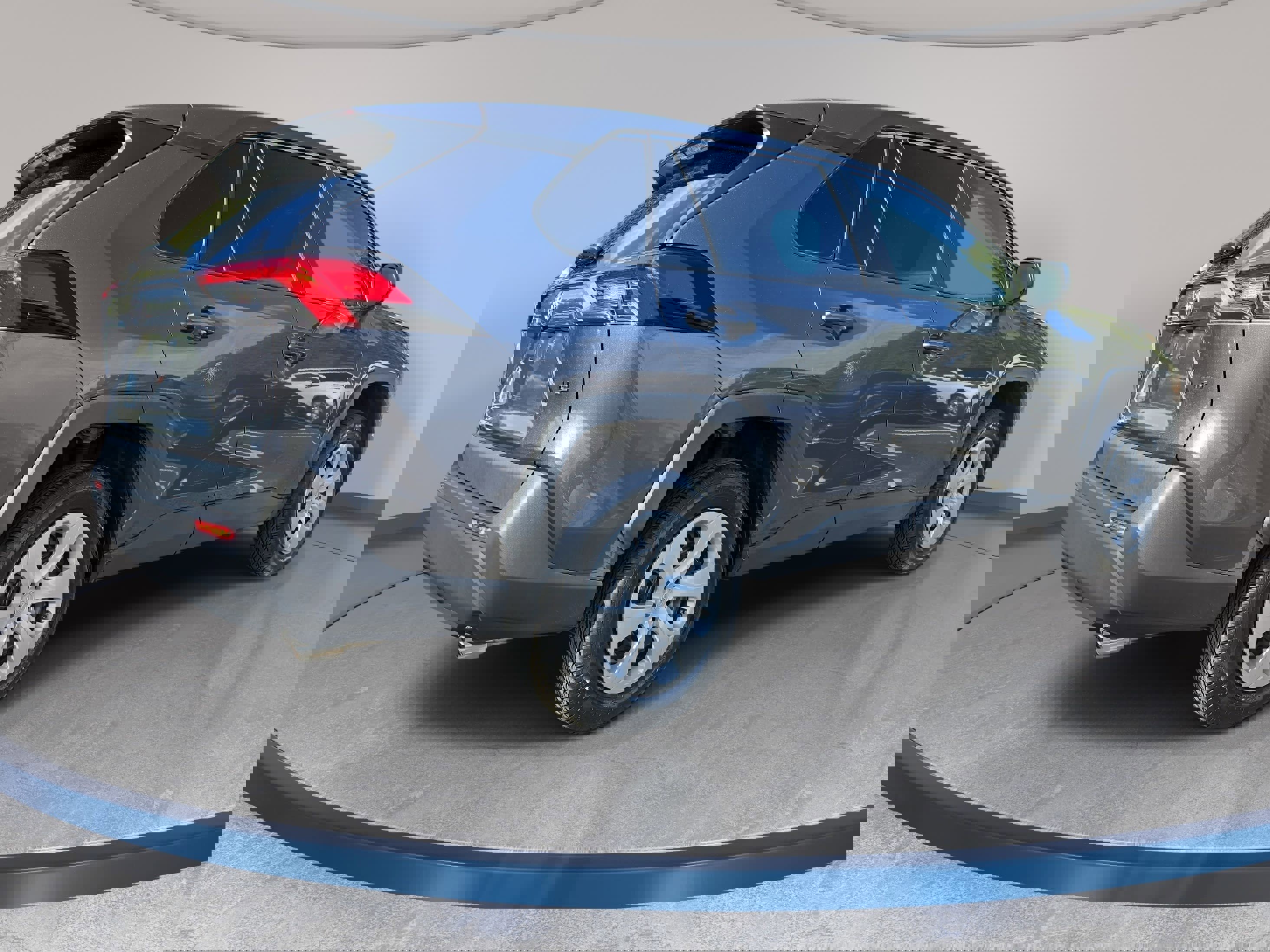 Used 2023 Toyota RAV4 LE image 5