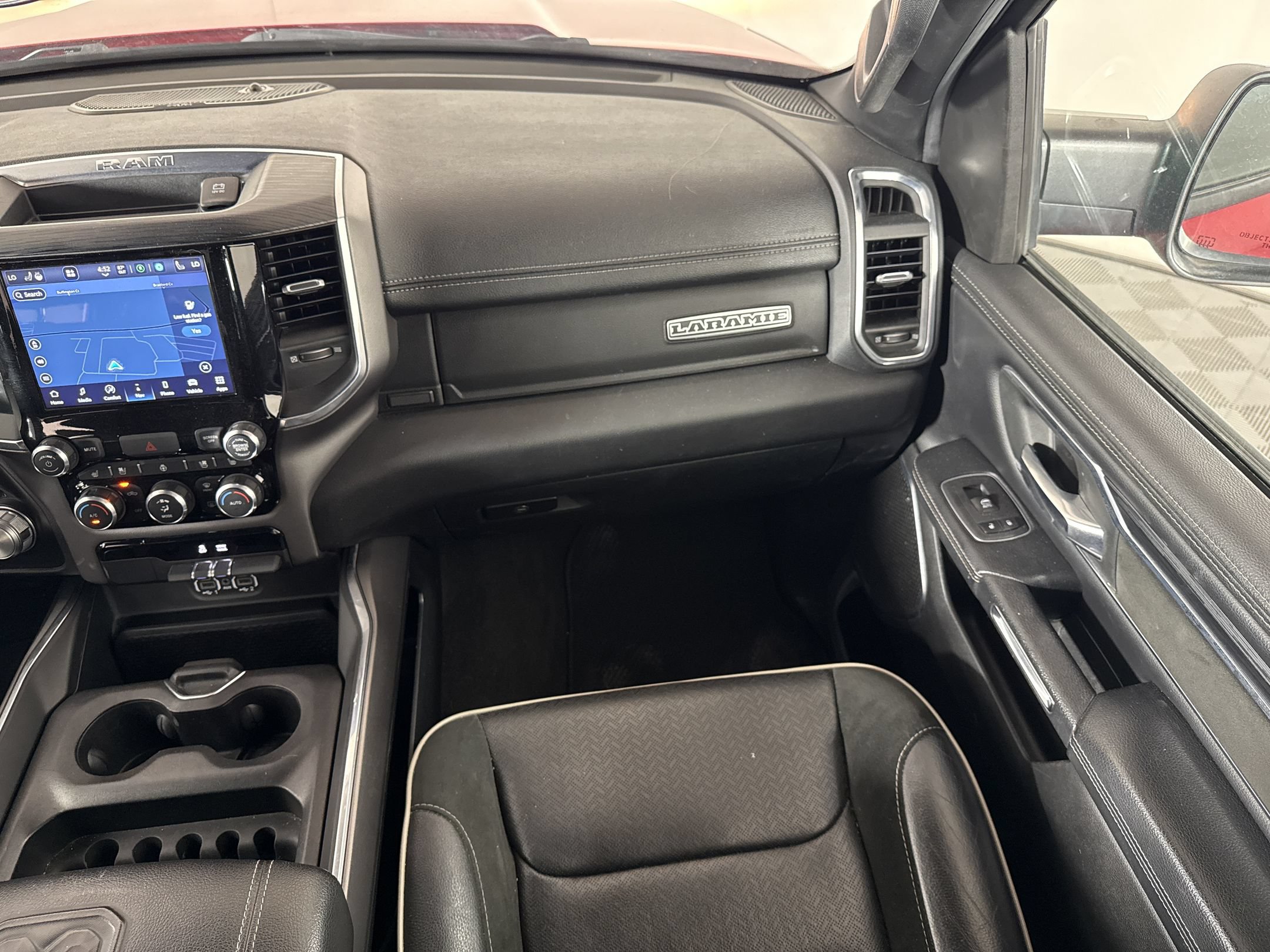 Used 2024 RAM 1500 Laramie RWD image 25