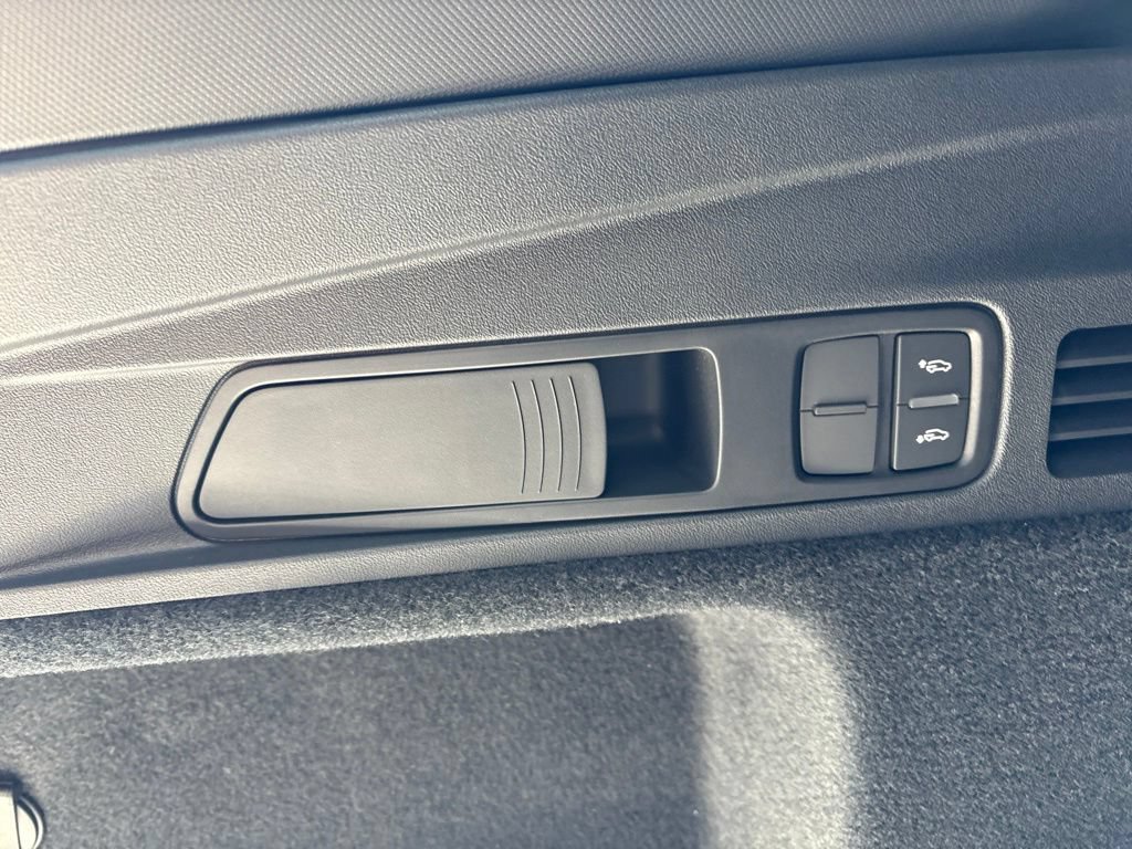 New 2026 Audi SQ5 Premium Plus AWD/4WD image 37