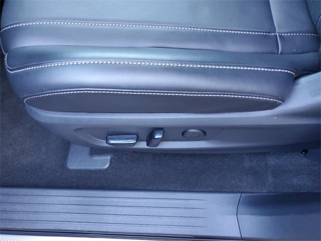 Used 2025 INFINITI QX60 Luxe w/ Lighting Package (N94) image 24