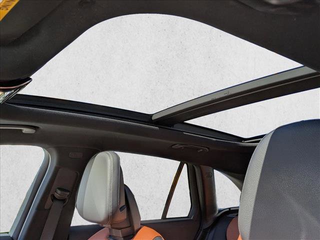 Used 2024 Mercedes-Benz GLC 300 4MATIC w/ AMG Line image 16