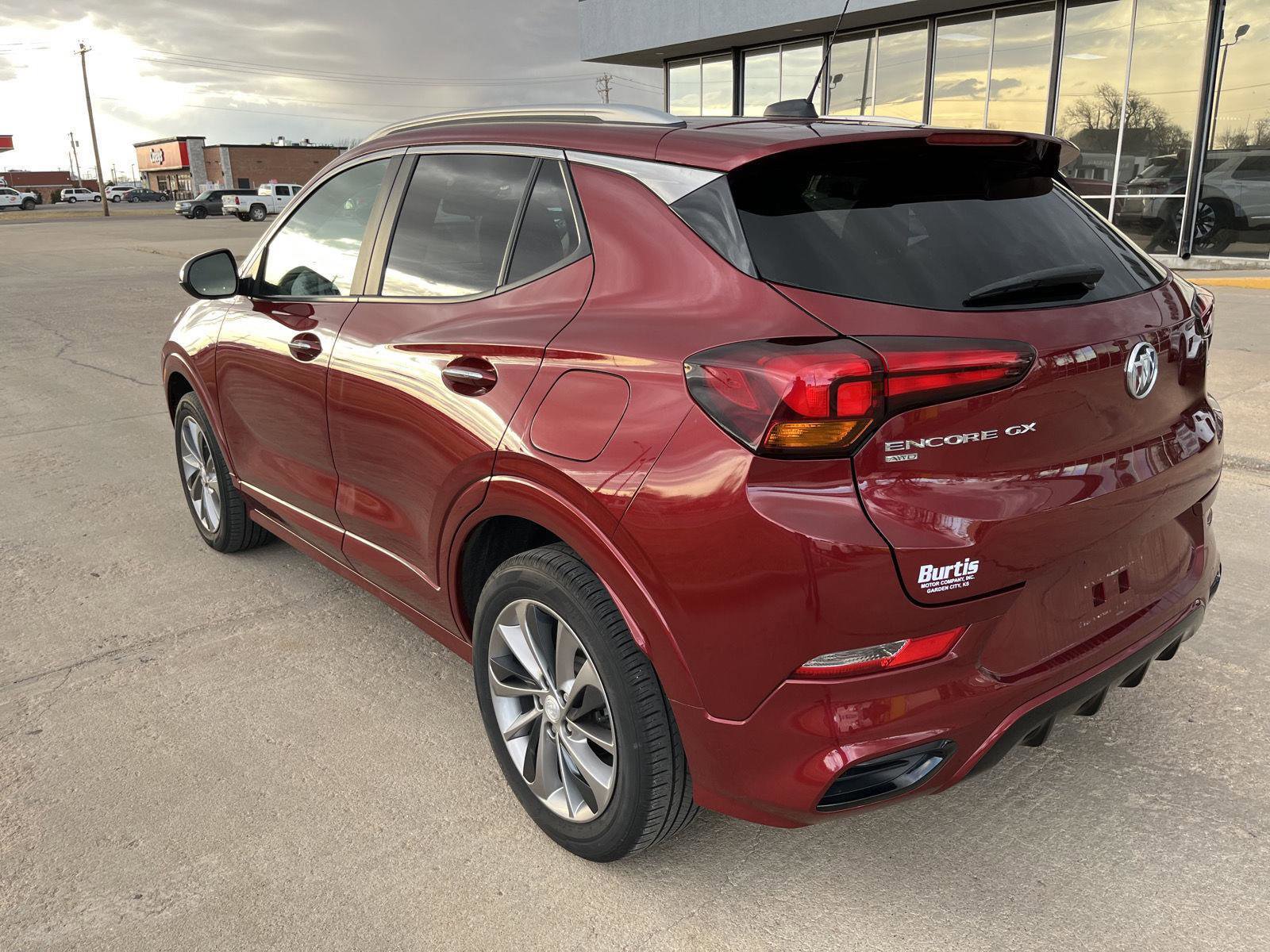 Used 2022 Buick Encore GX Select w/ Sport Touring Package image 6