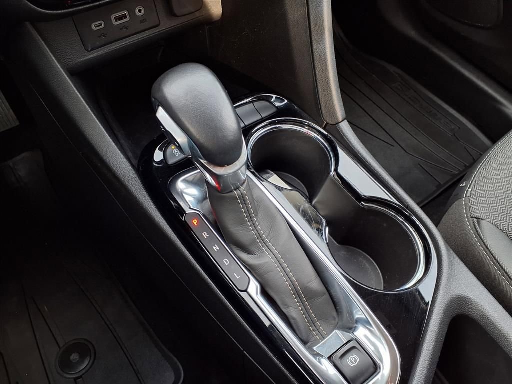 Certified 2023 Buick Encore GX Select w/ Sport Touring Package image 10