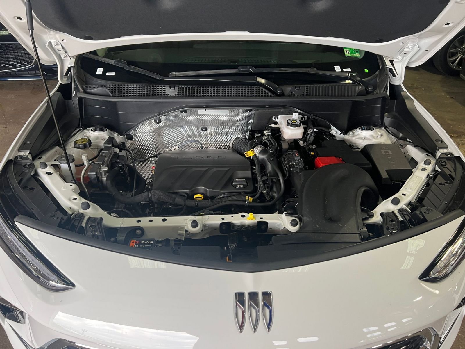 Used 2025 Buick Encore GX Preferred image 30