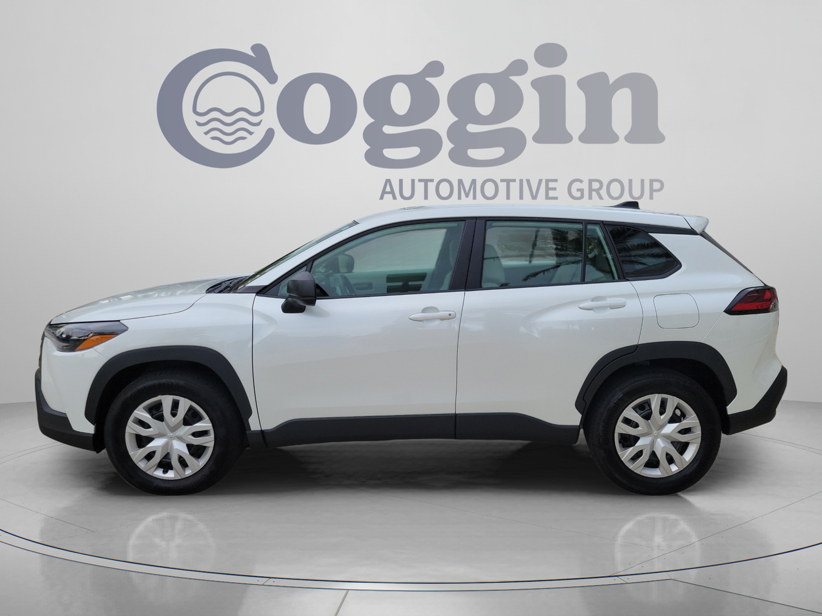 Used 2026 Toyota Corolla Cross L FWD image 2