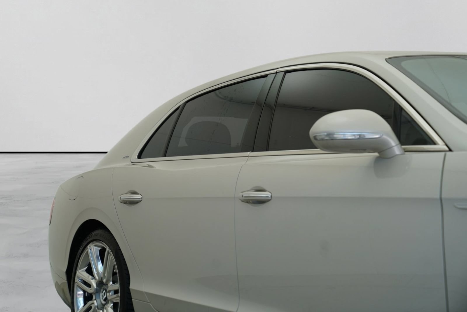 Used 2017 Bentley Flying Spur W12 AWD/4WD image 4