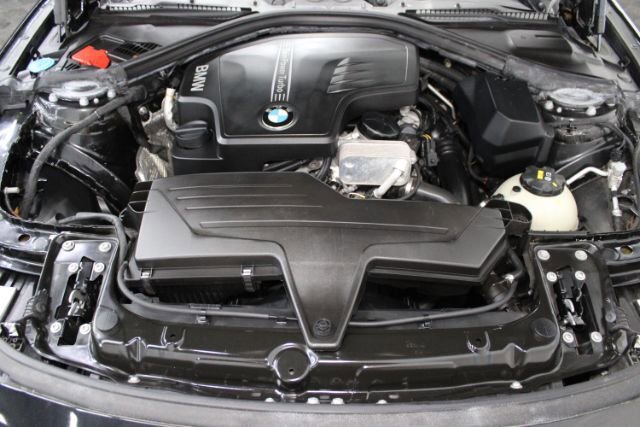Used 2018 BMW 320i Sedan RWD image 24