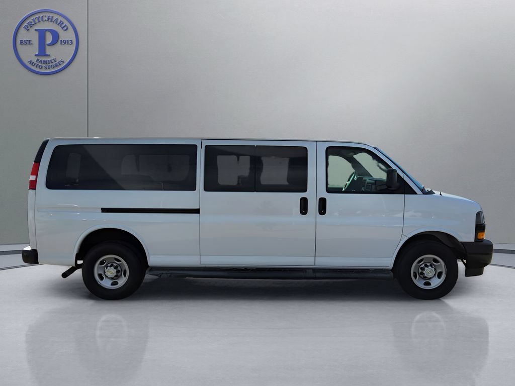 Used 2023 Chevrolet Express 3500 LS RWD image 8