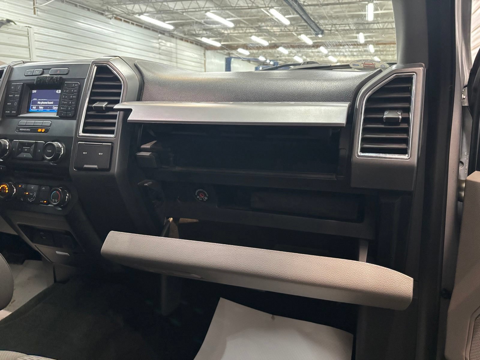 Used 2017 Ford F250 XLT w/ XLT Value Package AWD/4WD image 29