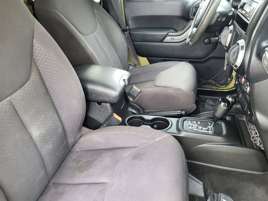 Used 2013 Jeep Wrangler Unlimited Sport image 10