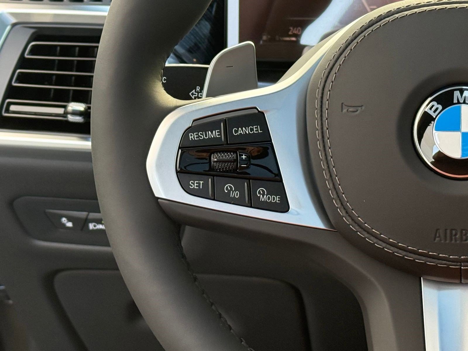 New 2026 BMW X5 xDrive40i w/ M Sport Package image 16